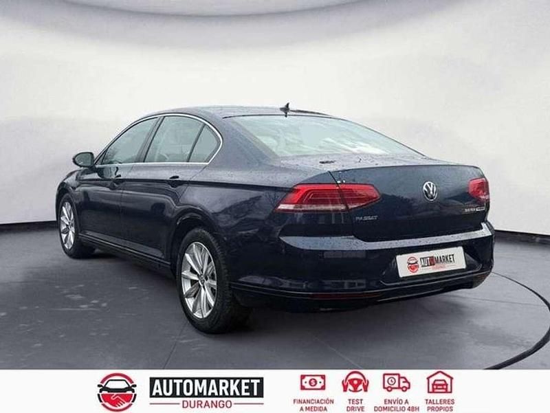 Usado VW Passat Sportline 150 CV (110 kW) 2015 Azul Berlina