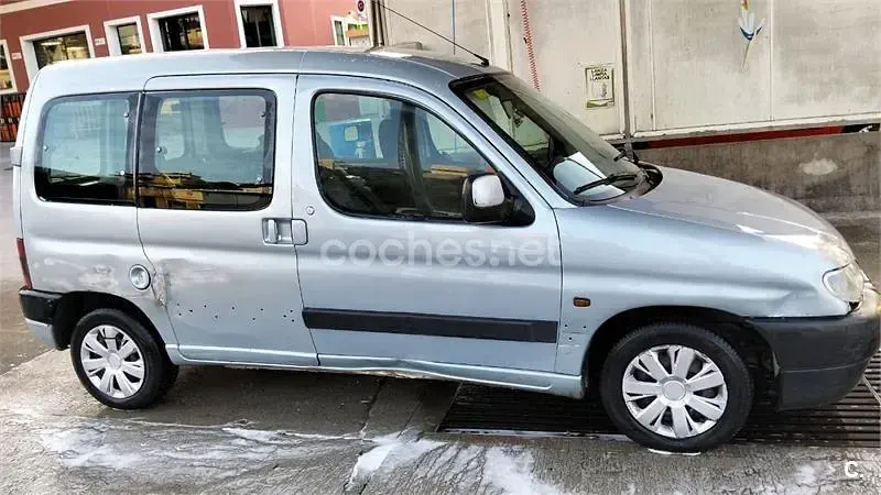 Begagnad Peugeot Partner Tepee Premium 90 HK (66 kW) 2009 Grå Minibuss