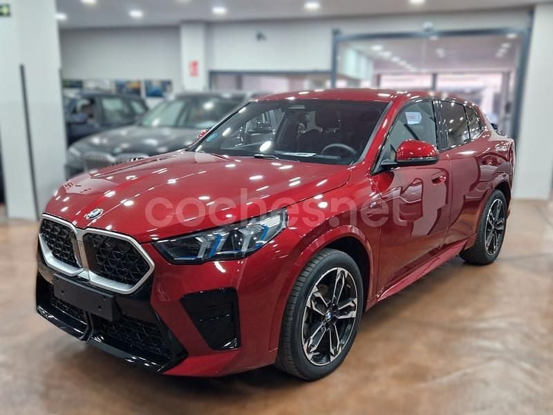 Granate Usado 2025 BMW X2 Comfort Edition SUV | 45.800 € - Imagen 1/4