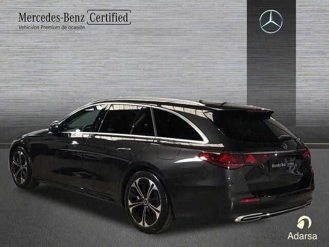 Usado Mercedes E300 313 CV (230 kW) 2025 Gris grafito