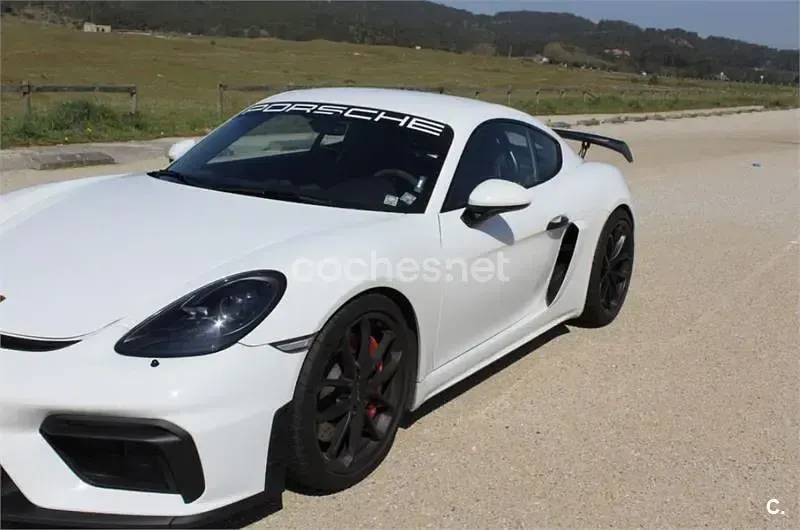 Usado Porsche 718 Cayman GT4 420 CV (308 kW) 2020 Blanco Coupe
