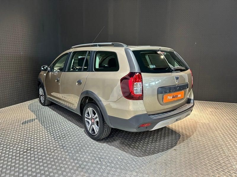 Usado Dacia Logan MCV Comfort 90 CV (66 kW) 2020 Beige Familiar