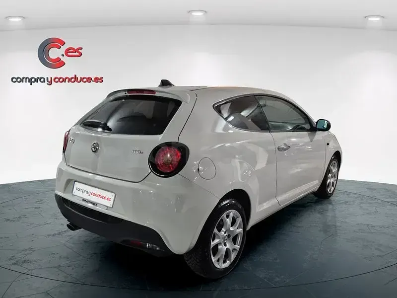 Usado Alfa Romeo MiTo Progression 90 CV (66 kW) 2010 Blanco Utilitario