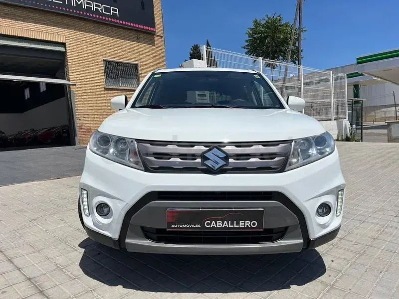 Usado Suzuki Vitara GL 120 CV (88 kW) 2016 Blanco SUV