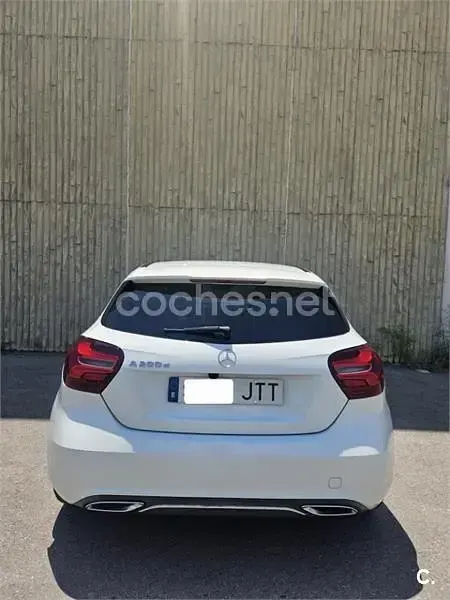 Usado Mercedes A200 Style 136 CV (100 kW) 2016 Blanco Berlina