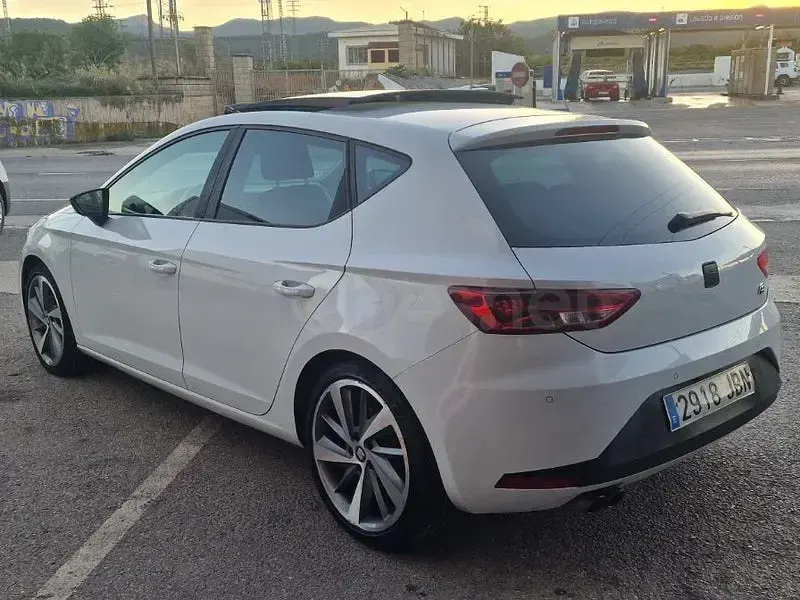 Usado Seat Leon FR 184 CV (135 kW) 2016 Blanco Berlina