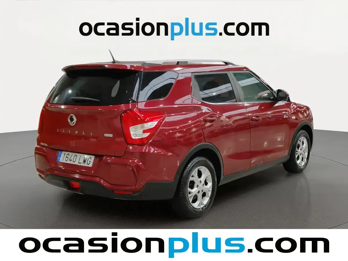 Usado SsangYong Tivoli 163 CV (119 kW) 2022 Rojo SUV