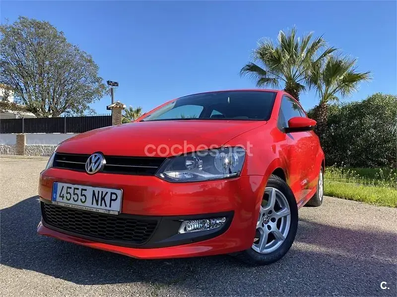 Usado VW Polo United 60 CV (44 kW) 2010 Rojo Utilitario