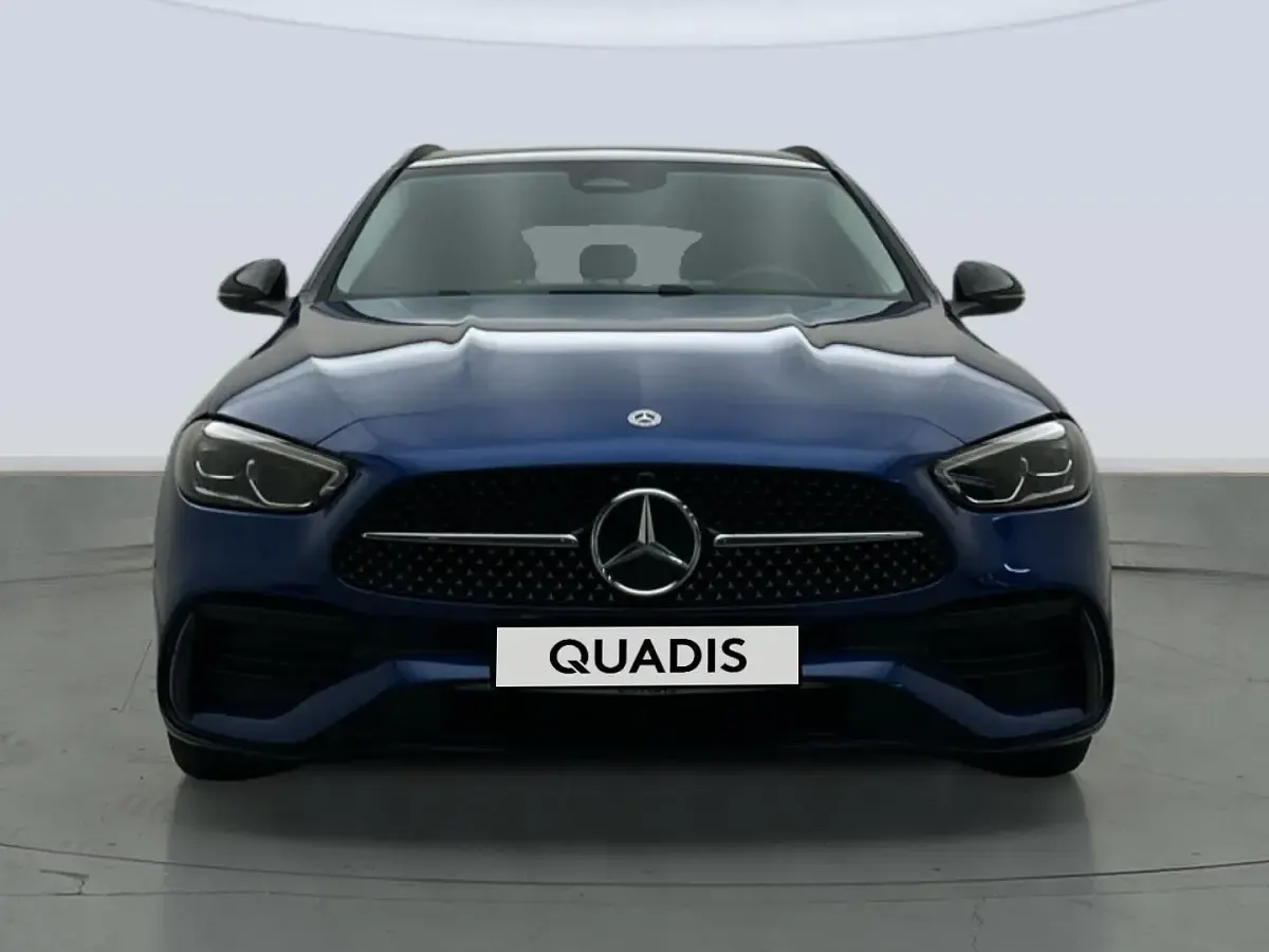 Usado Mercedes 220 200 CV (147 kW) 2025 Azul Familiar