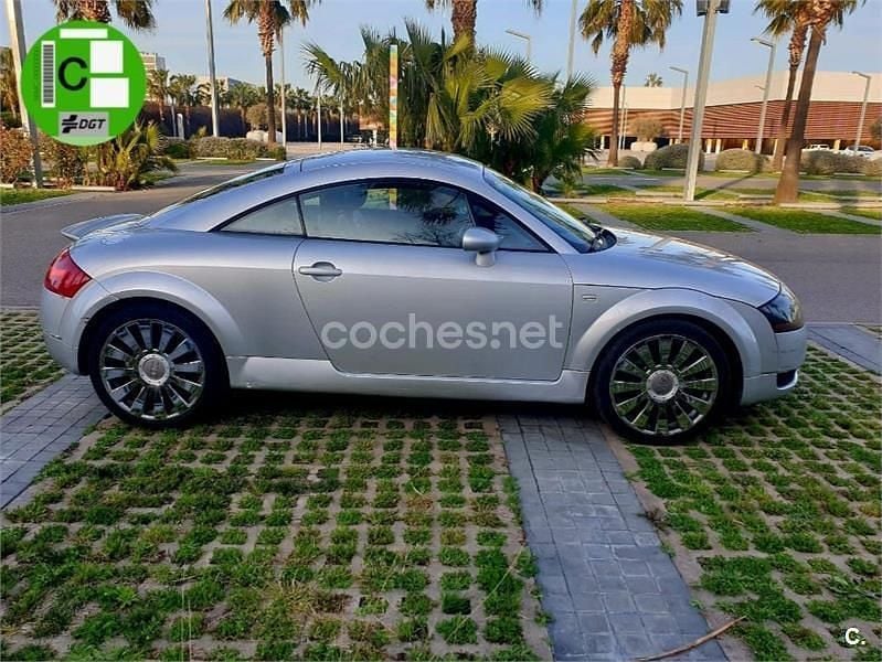 Usado Audi TT 180 CV (132 kW) 2006 Gris / plata Coupe