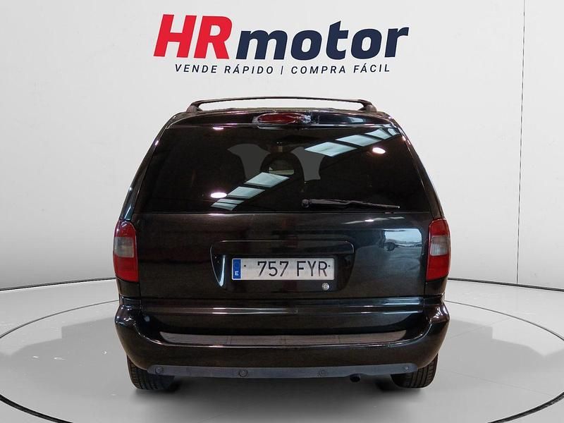 Usado Chrysler Voyager 150 CV (110 kW) 2007 Negro Monovolumen