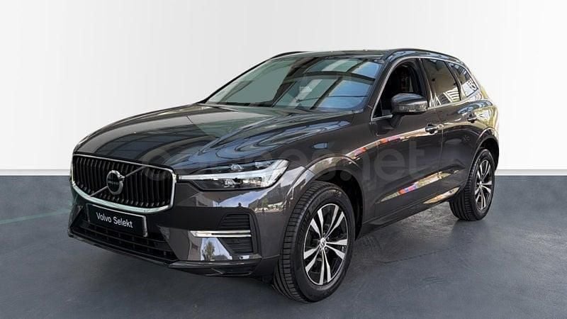 Usado Volvo XC60 Core 250 CV (183 kW) 2025 Gris / plata SUV