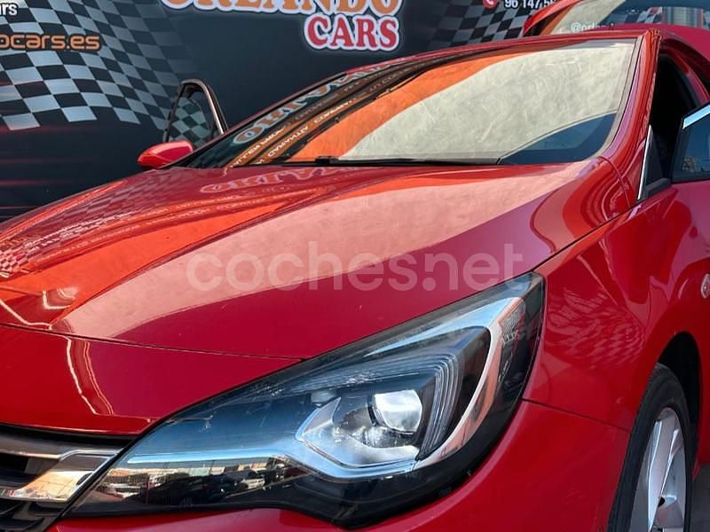 Usado Opel Astra Excellence 150 CV (110 kW) 2017 Rojo Berlina
