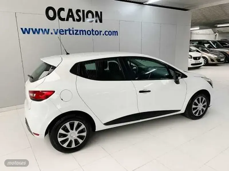 Usado Renault Clio Business 2018 Blanco Familiar
