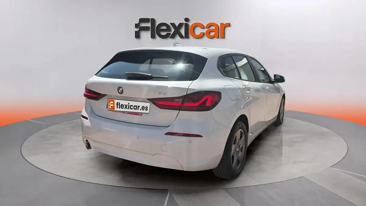 Usado BMW 116 116 CV (85 kW) 2022 Blanco Utilitario