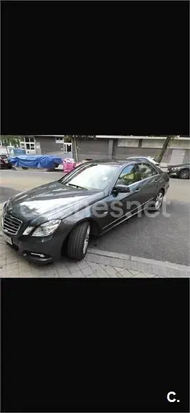 Usado Mercedes E250 Avantgarde 204 CV (150 kW) 2010 Gris / plata Berlina