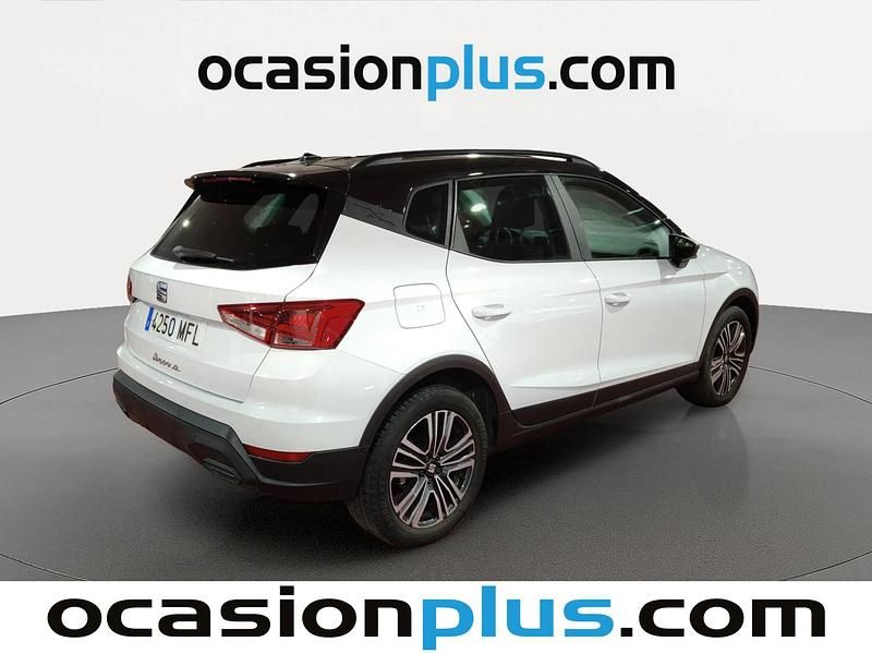 Usado Seat Arona Style 110 HP (80 kW) 2023 Branco SUV