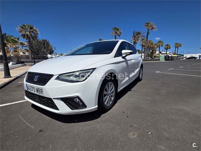 Usado Seat Ibiza Style 110 HP (80 kW) 2022 Branco Citadino