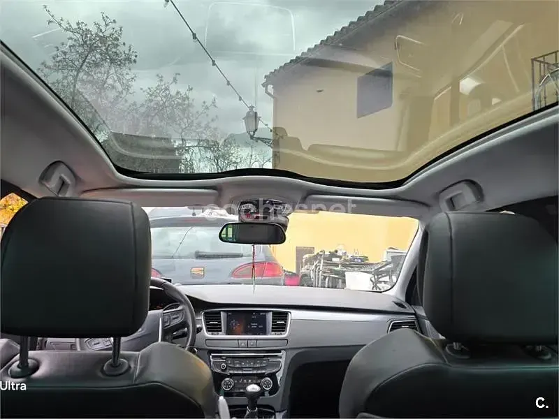 Usado Peugeot 508 SW Access 115 CV (84 kW) 2013 Amarillo Familiar