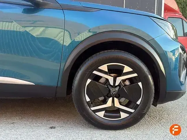 Usado Peugeot 2008 Allure 100 CV (73 kW) 2025 Azul SUV