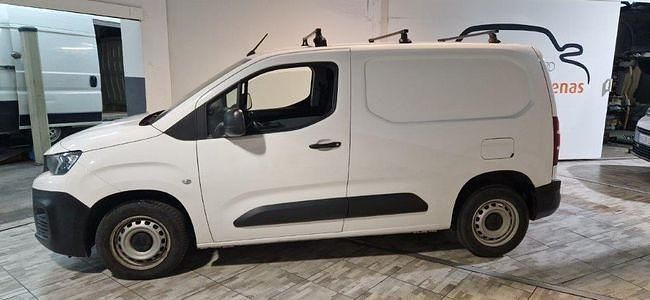 Usado Peugeot Partner 102 CV (75 kW) 2021 Blanco Monovolumen