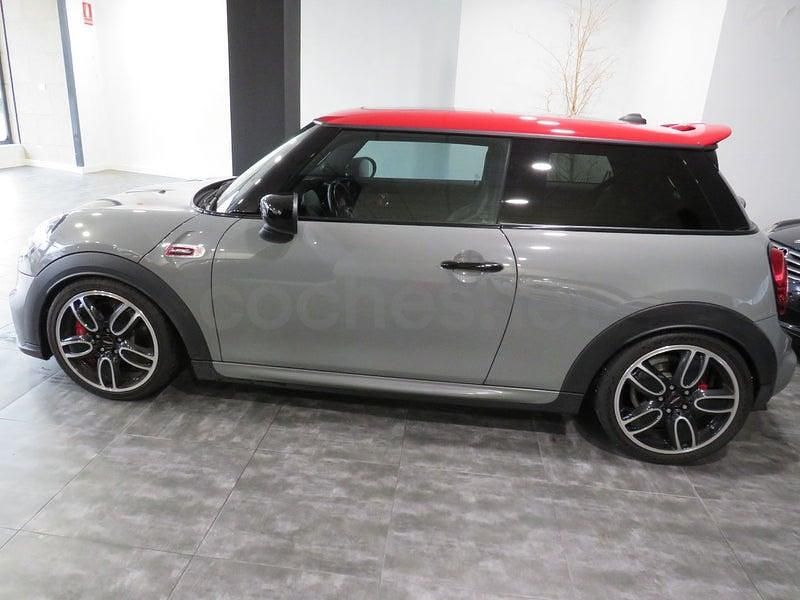Usado Mini John Cooper Works 231 CV (169 kW) 2020 Gris / plata Utilitario