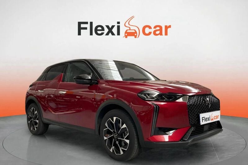 Rojo Usado 2023 DS Automobiles DS3 Crossback E-Tense Opera SUV | 20.990 € (Super precio) - Imagen 1/4