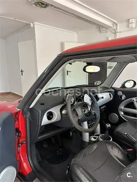 Usado Mini ONE 90 CV (66 kW) 2005 Rojo Utilitario