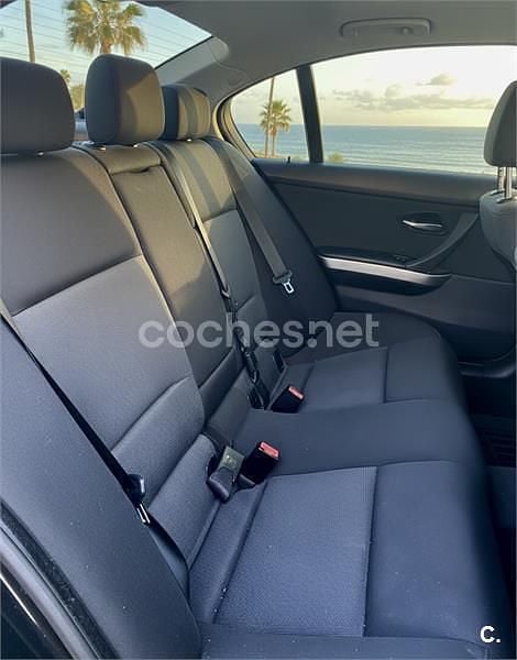 Käytetty BMW 320 163 HP (119 kW) 2007 Harmaa Sedan