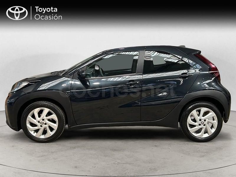 Usado Toyota Aygo X Play 72 CV (52 kW) 2024 Negro SUV