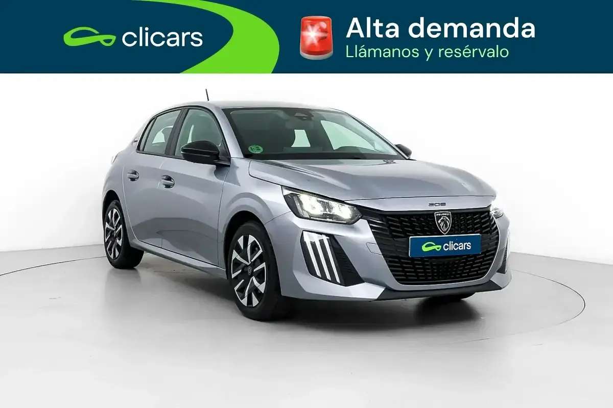 Usado Peugeot 208 Style 100 CV (73 kW) 2025 Gris / plata Utilitario