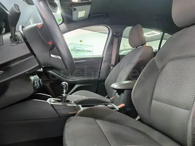 Usado Ford Focus ST-Line 150 CV (110 kW) 2020 Azul Berlina