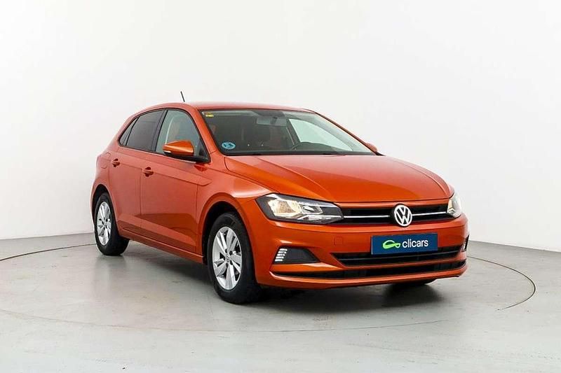 Usado VW Polo Advance 95 CV (69 kW) 2018 Naranja Utilitario