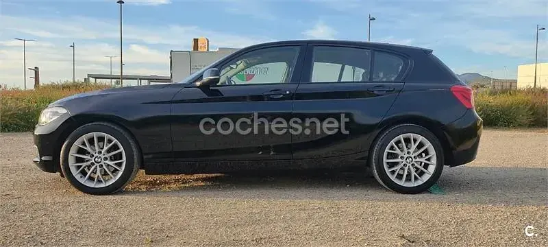 Usado BMW 118 143 CV (105 kW) 2016 Negro Utilitario