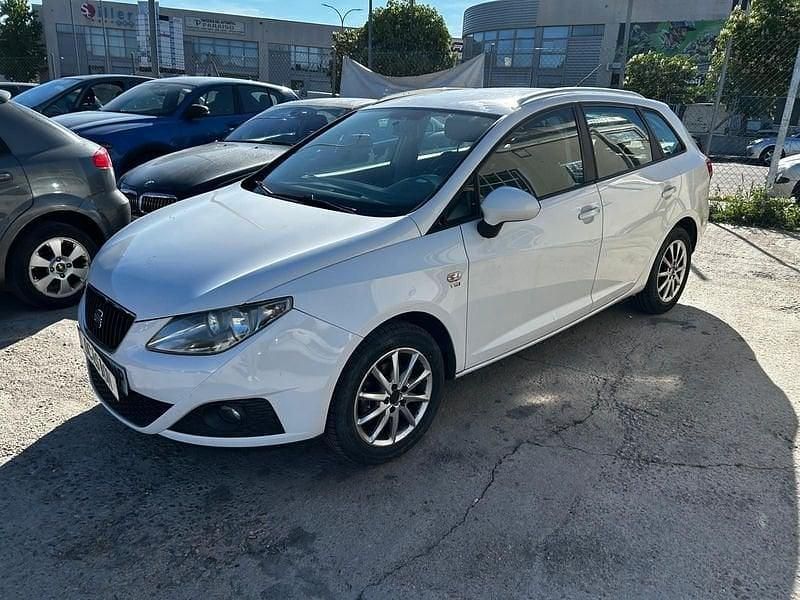 Usado Seat Ibiza Style 105 CV (77 kW) 2012 Blanco
