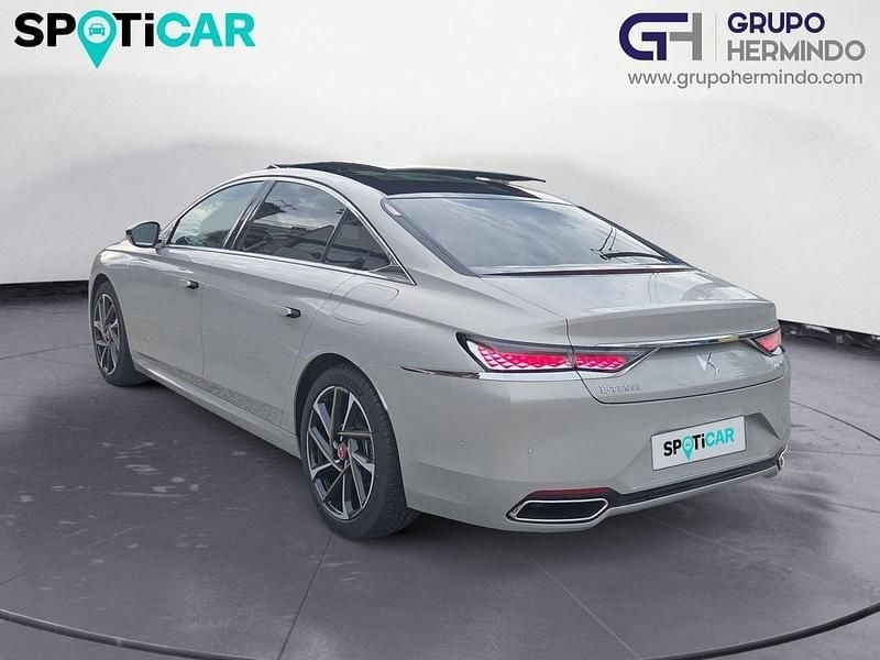 Usado DS Automobiles DS9 Rivoli 225 CV (165 kW) 2021 Gris Berlina