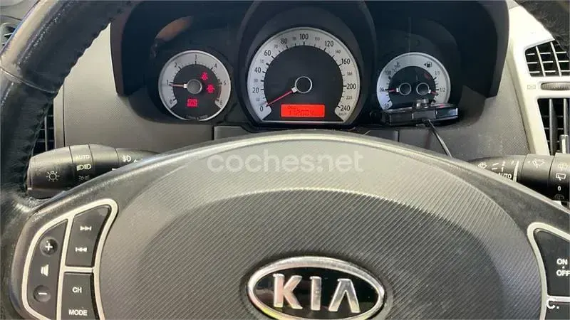 Usado Kia Ceed Active 115 CV (84 kW) 2009 Granate Utilitario