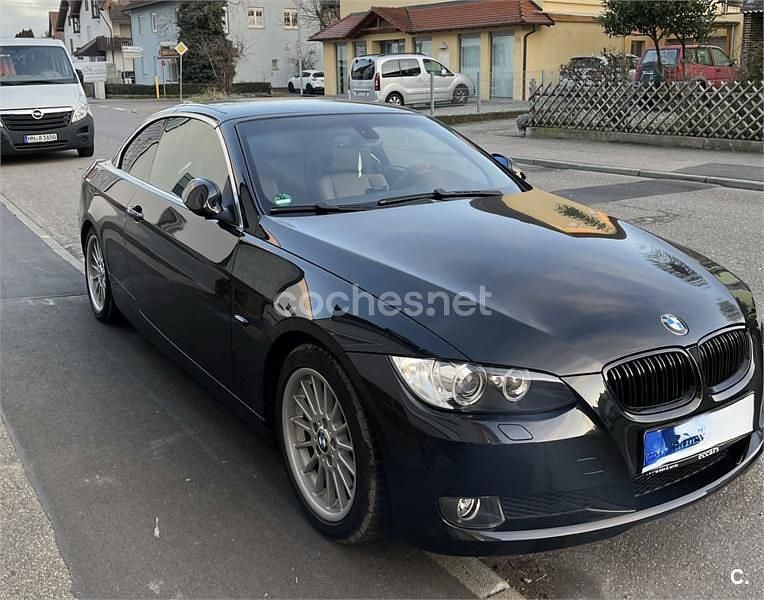 Usado BMW 330 Cabriolet 272 CV (200 kW) 2007 Negro Descapotable