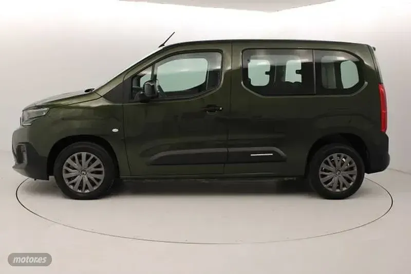 Usado Citroën Berlingo 102 CV (75 kW) 2025 Verde Monovolumen