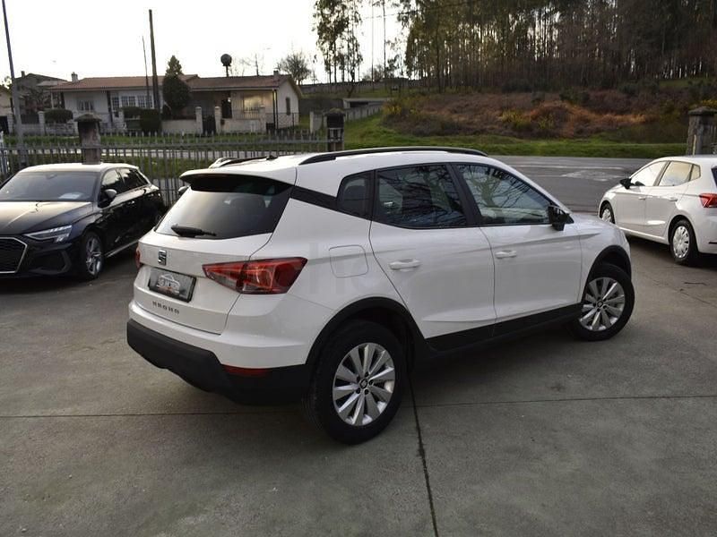 Usado Seat Arona Ecomotive 95 CV (69 kW) 2019 Blanco SUV
