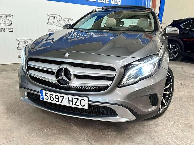 Usado Mercedes GLA220 AMG Edition 1 170 CV (125 kW) 2014 Gris / plata SUV