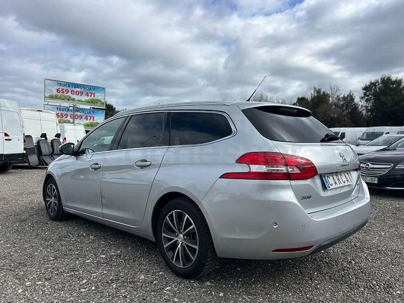 Usado Peugeot 308 SW Allure 150 CV (110 kW) 2015 Gris / plata Familiar