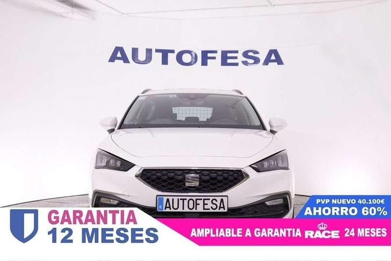 Usado Seat Leon Style 110 CV (80 kW) 2021 Blanco Familiar
