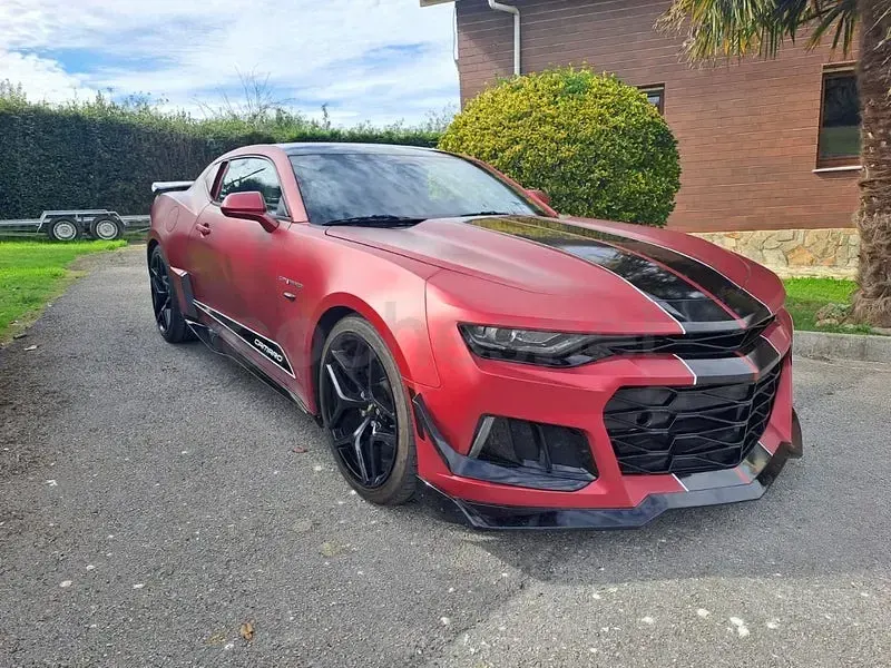 Usado Chevrolet Camaro 405 CV (297 kW) 2021 Granate Coupe
