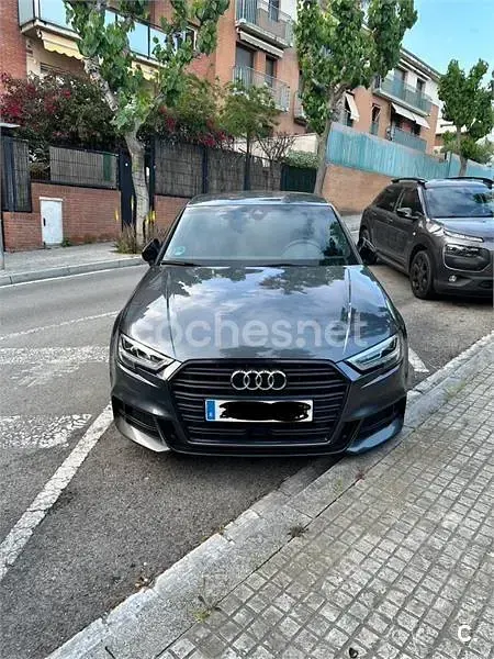 Usado Audi A3 150 CV (110 kW) 2020 Gris / plata Berlina