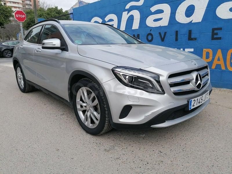 Usado Mercedes GLA200 Urban 136 CV (100 kW) 2016 Gris / plata SUV