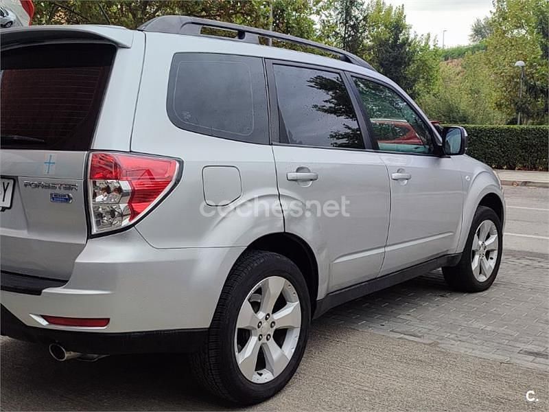 Gris / plata Usado 2011 Subaru Forester Sport SUV | 4999 € (Super precio) - Imagen 1/4