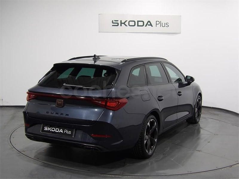 Usado Cupra Leon 150 CV (110 kW) 2024 Azul Familiar