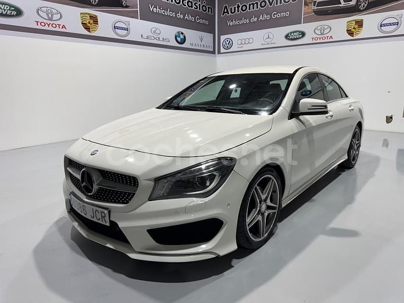 Usado Mercedes CLA200 136 CV (100 kW) 2015 Blanco Berlina
