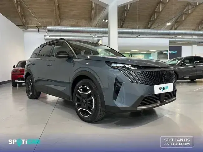 Usado Peugeot 5008 GT 145 CV (106 kW) 2026 Azul SUV